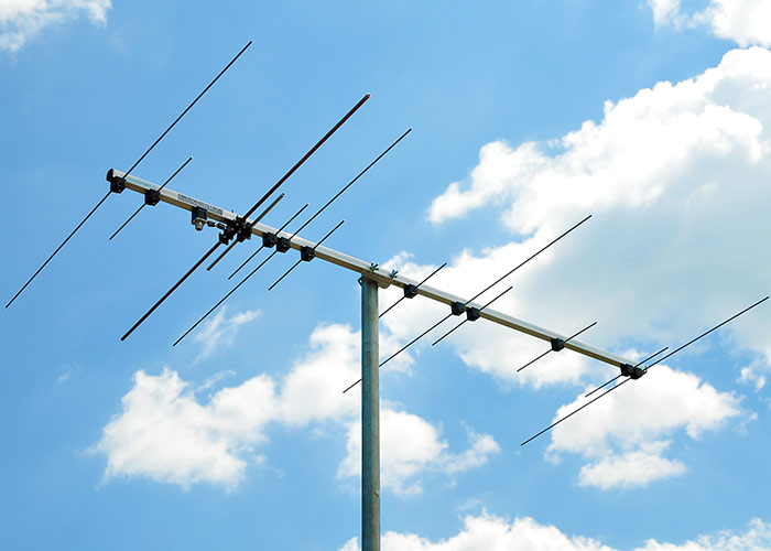 2m-70cm-DualBand-Antenna-2m70cm13W